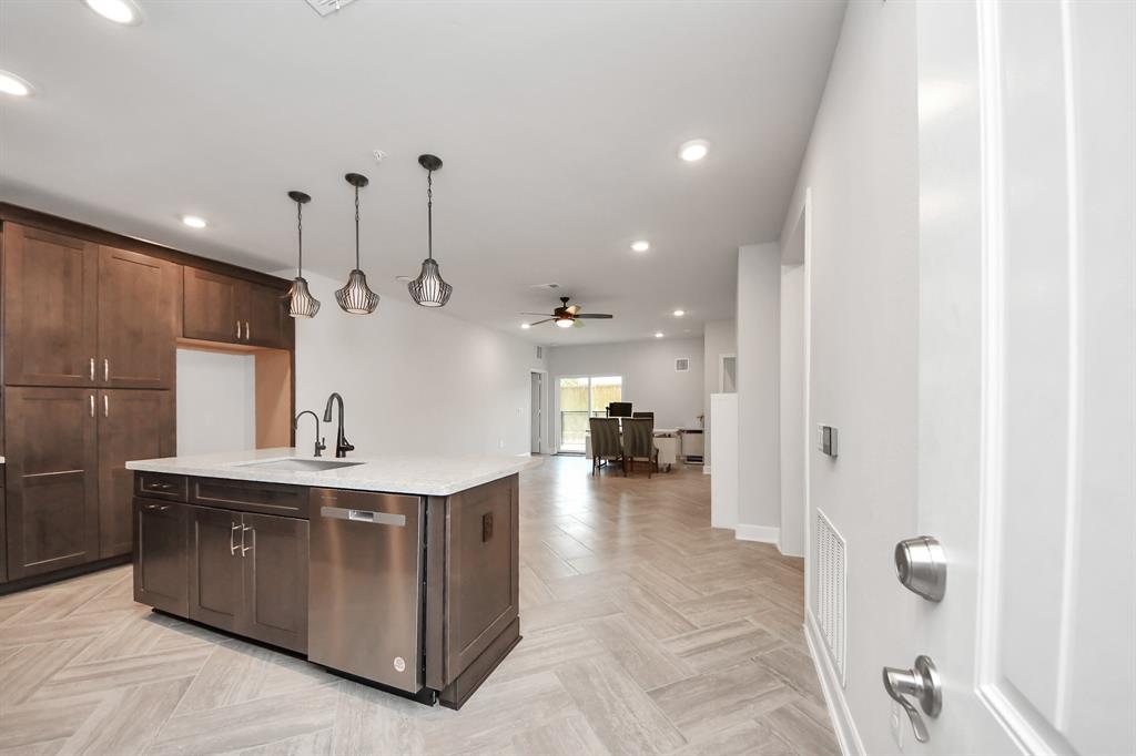 3104 6804 Westview Dr Unit 3104