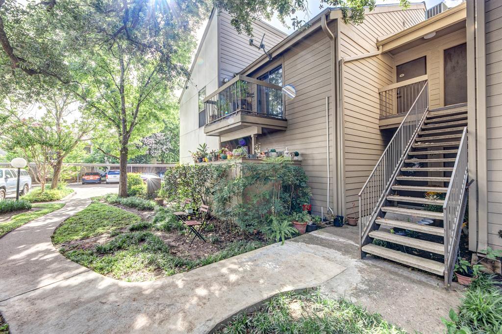 44 10047 Westpark Dr Unit 44  