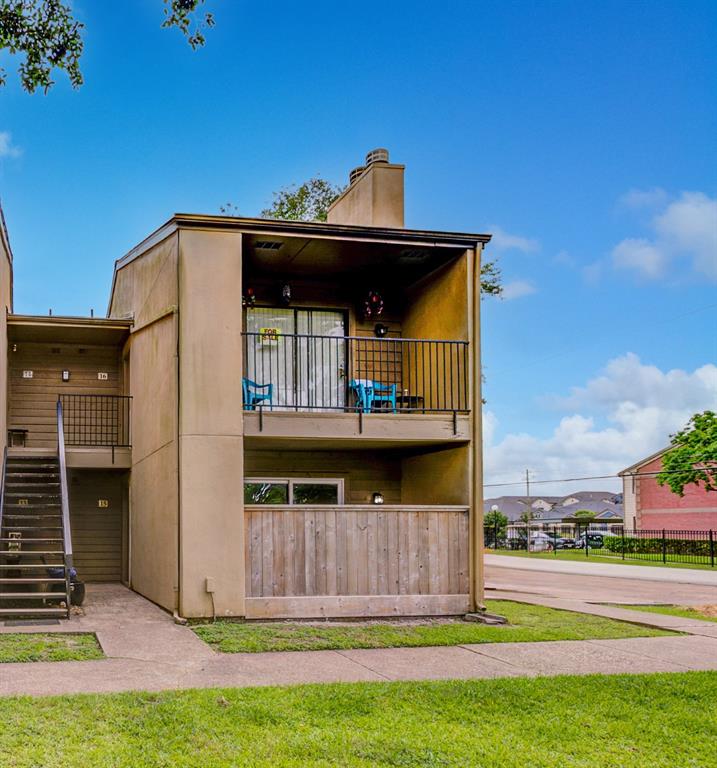 15 3300 Pebblebrook Dr Unit 15