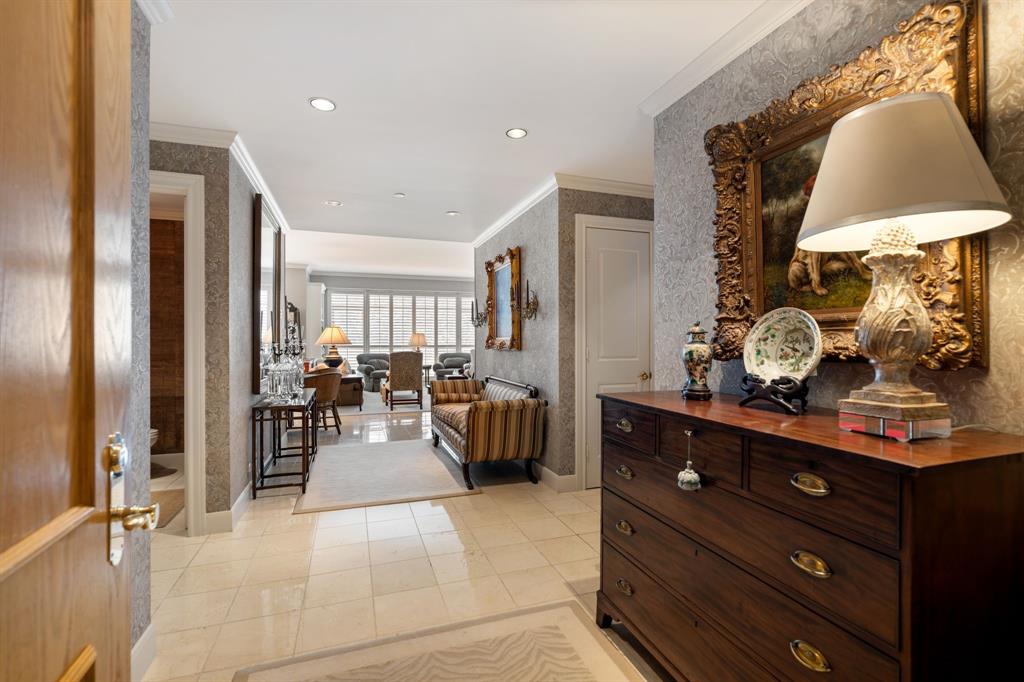 23 1100 Uptown Park Blvd Unit 23