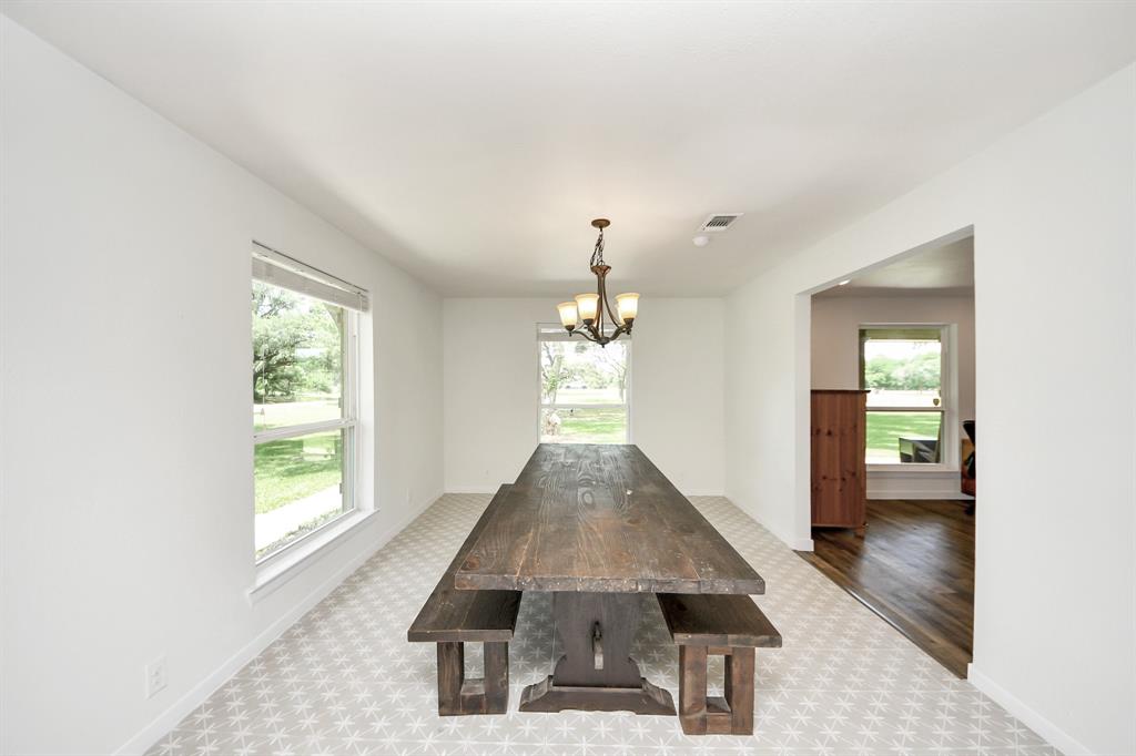 Located just off the kitchen, this dining room easily fits a 9' table—perfect for hosting family dinners and holiday gatherings.