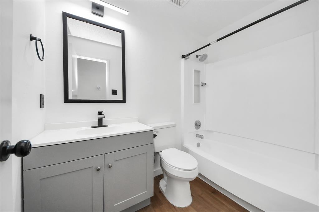Secondary bathroom