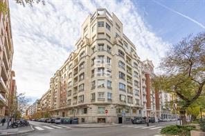 85 Calle Núñez de Balboa, Madrid