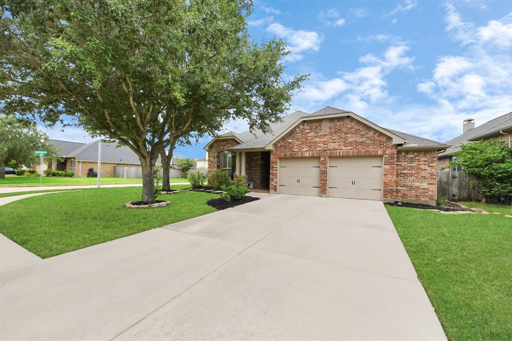 28226 CHALET PARK Dr  