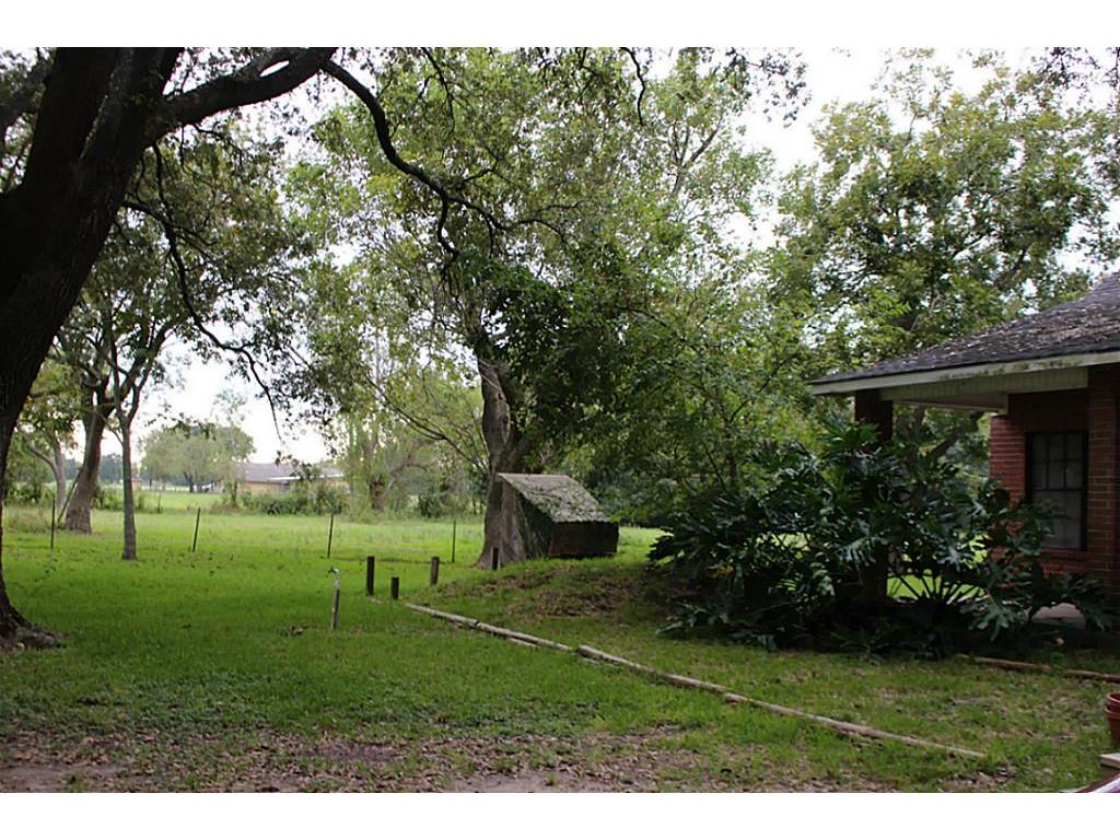 7411 1 Scott Avenue, Manvel, Texas 77578, 3 Bedrooms Bedrooms, 9 Rooms Rooms,2 BathroomsBathrooms,Country Homes/acreage,For Sale,Scott,44611554